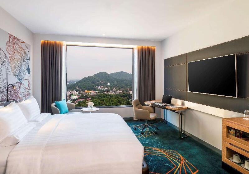 اتاق سوپریور با تخت بزرگ, Novotel Marina Sriracha