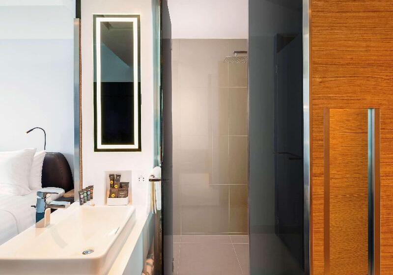 Номер Superior Кровать Кинг, Novotel Marina Sriracha