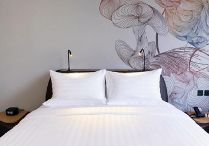 اتاق سوپریور با تخت بزرگ, Novotel Marina Sriracha