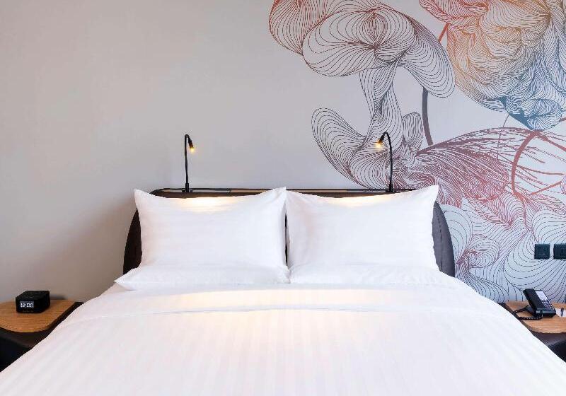 اتاق سوپریور با تخت بزرگ, Novotel Marina Sriracha