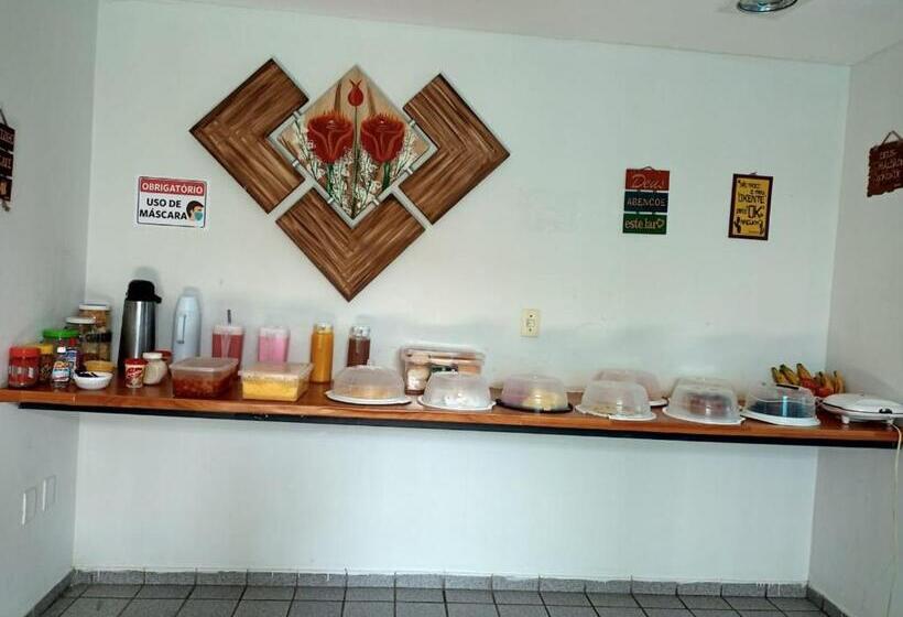 Habitació Triple Economy, Pousada Tô Em Casa!