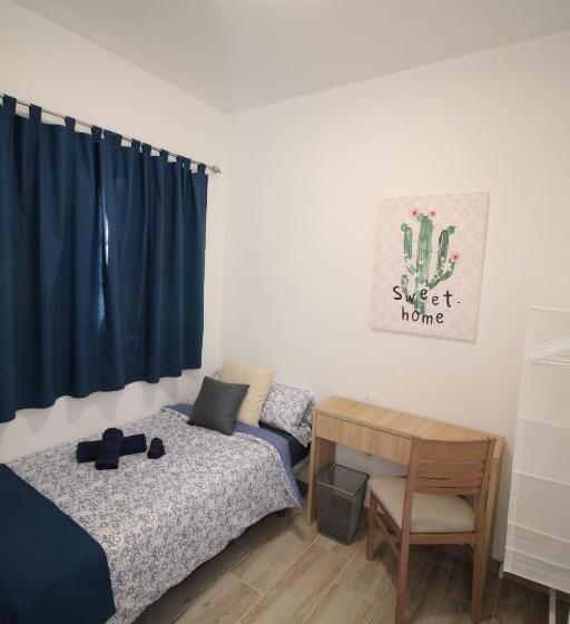 Номер Стандарт Индивидуальный Совместная Ванная, Tenerife Urbans