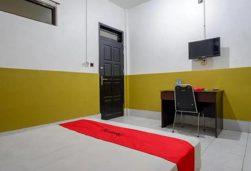 スタンダードルーム, Reddoorz Syariah @ Hotel Wisma Indonesia Kendari