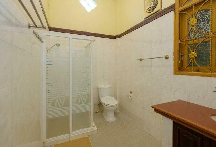 Family Suite, Oyo 3088 Green Valley House