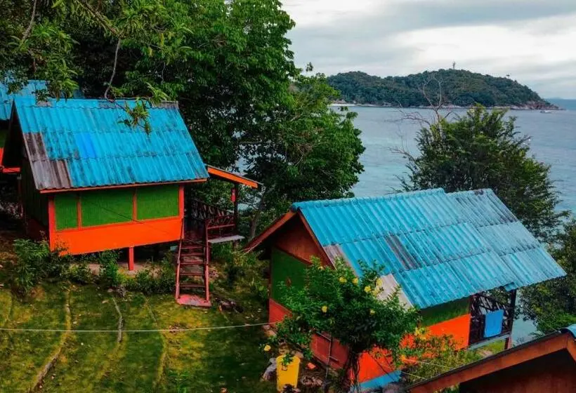 بانگلوی استاندارد با چشم‌انداز دریا, Daya Hill Seaview