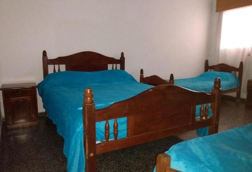 패밀리 룸, La Nueva Estancia