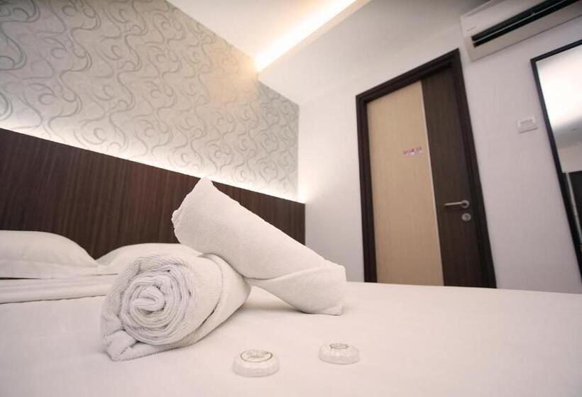 Standard Single Room, Pavilion Inn