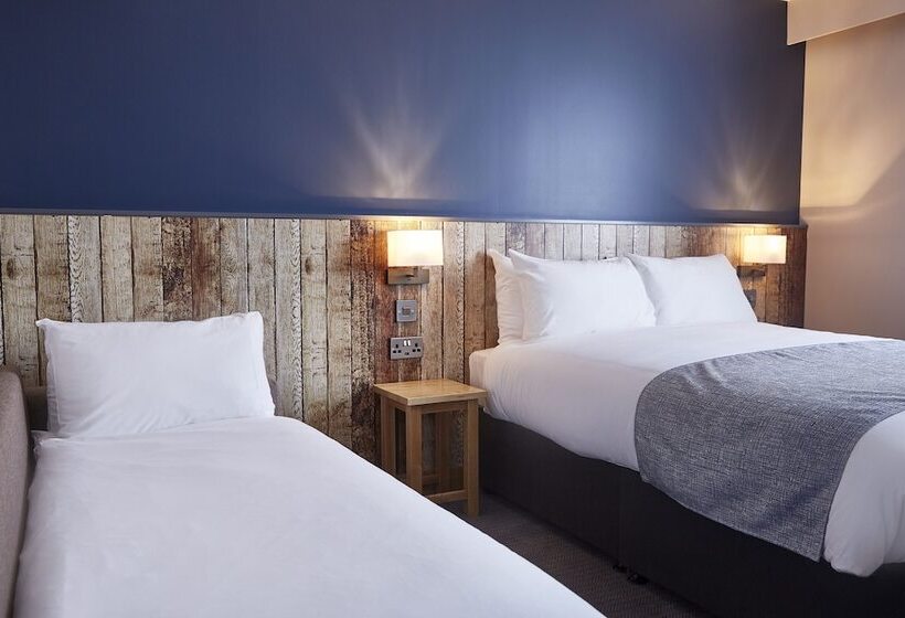 家庭间, The Churchill By Greene King Inns