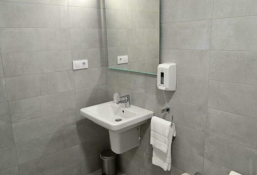 标准间, Alda Estacion Pontevedra