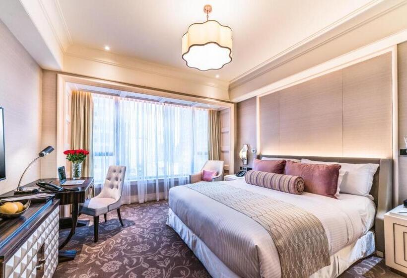 اتاق استاندارد با تخت بزرگ, Caravelle Saigon