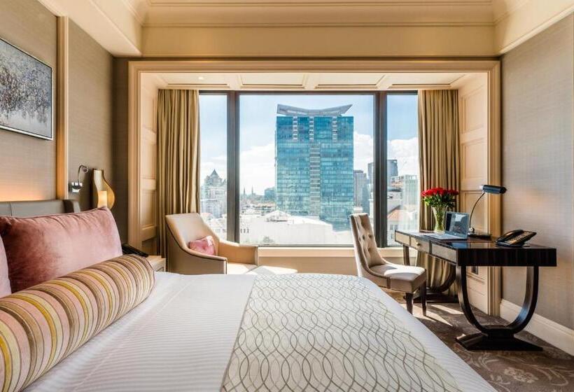 اتاق استاندارد با تخت بزرگ, Caravelle Saigon