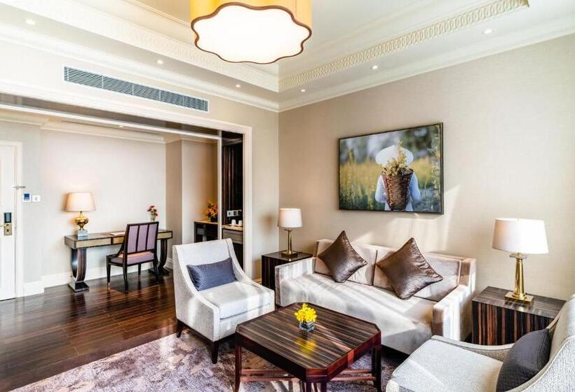 سوییت اجرایی, Caravelle Saigon