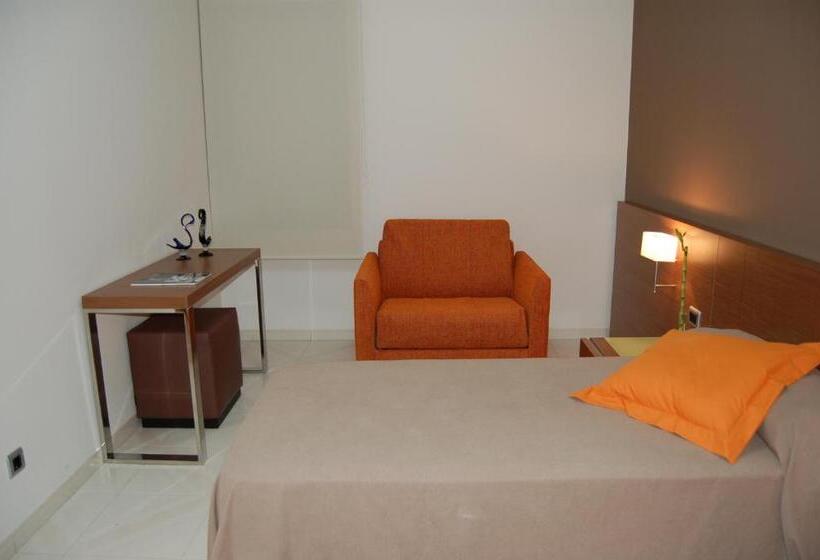 スタンダードシングルルーム, Diego