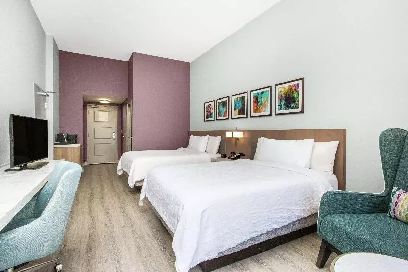 キングサイズベッドのスイートルーム, Holiday Inn   Tampa North, An Ihg