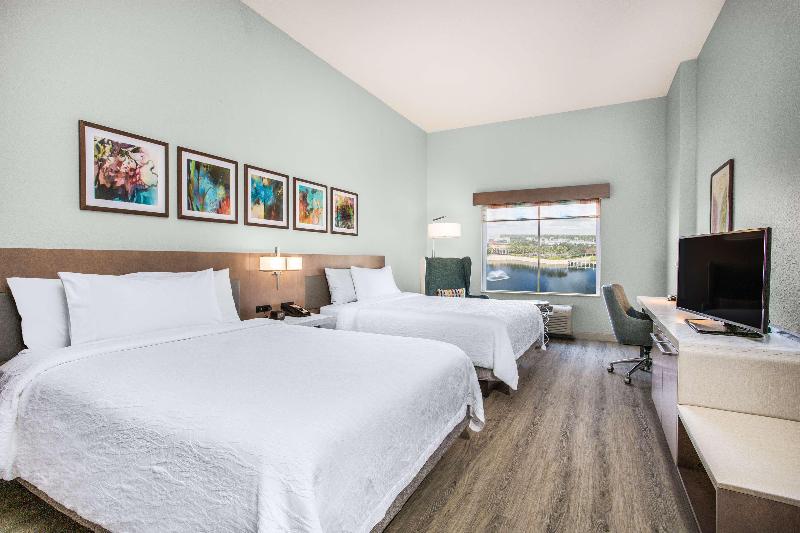 מיטת קינג בסוויטה, Holiday Inn   Tampa North, An Ihg