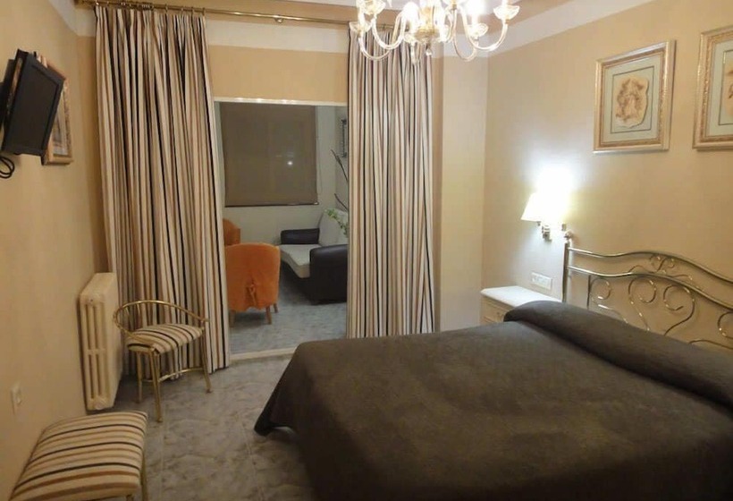 标准间, Hostal Real
