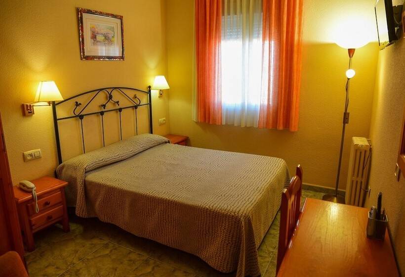 标准间, Hostal Real