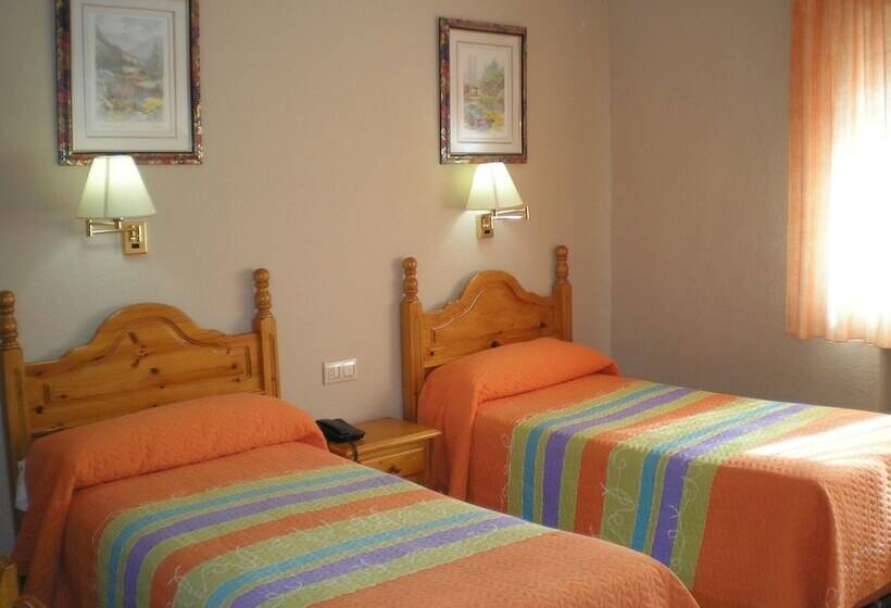 标准间, Hostal Real