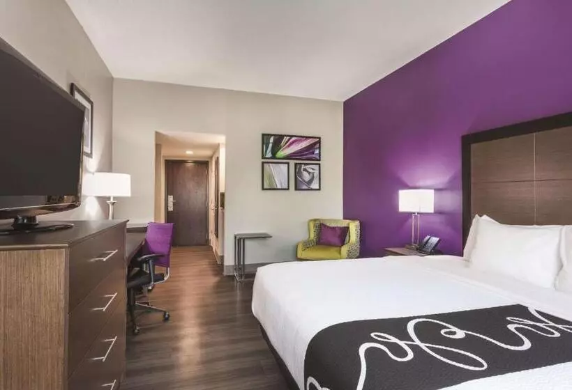 اتاق استاندارد با تخت بزرگ برای معلولان, La Quinta By Wyndham Columbus North