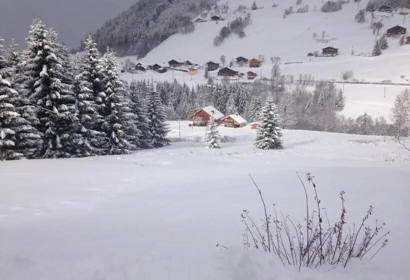 テラスつきの2ベッドルームアパートメント, La Ferme Des Georgières Séjour En Tout Compris