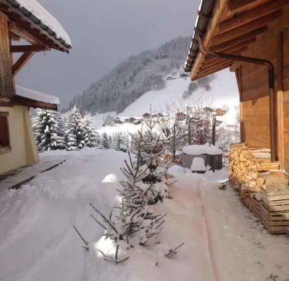 テラスつきの2ベッドルームアパートメント, La Ferme Des Georgières Séjour En Tout Compris