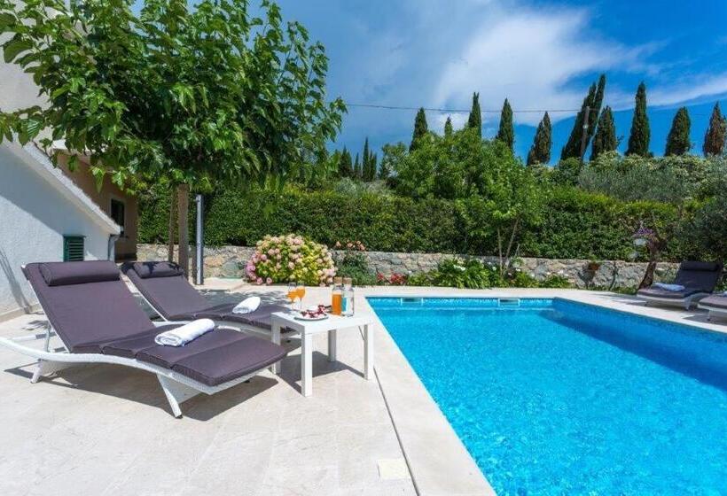 ２ベッドルームアパートメント, Apartments Milas