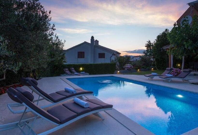 １ベッドルームアパートメント, Apartments Milas