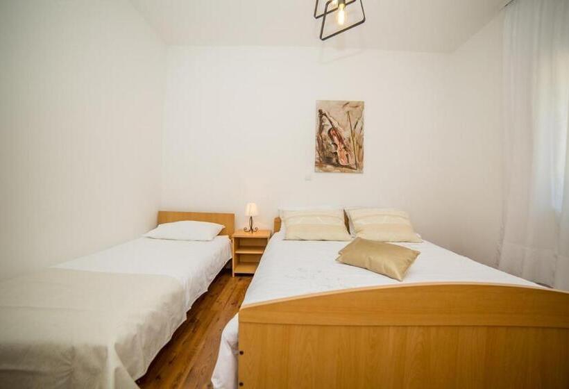 ２ベッドルームアパートメント, Apartments Milas