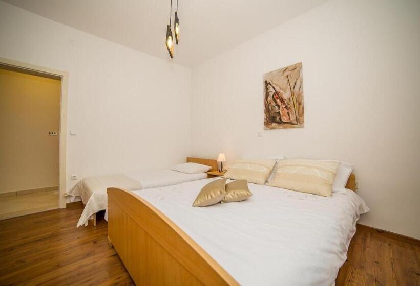 ２ベッドルームアパートメント, Apartments Milas