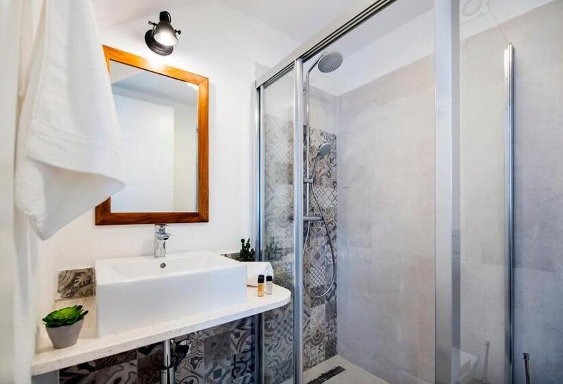 דירת דופלקס בת חדר שינה 1, Riva Residence