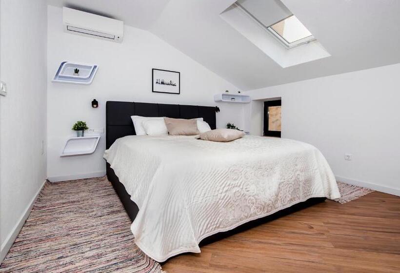 Апартаменты Дюплекс 1 Спальня, Riva Residence