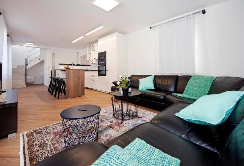 Апартаменты Дюплекс 1 Спальня, Riva Residence
