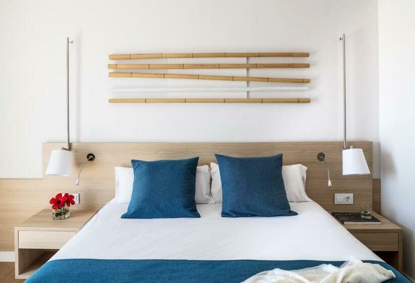 스탠다드 트리플 룸 풀장 전망, Aqua Hotel Onabrava & Spa 4sup