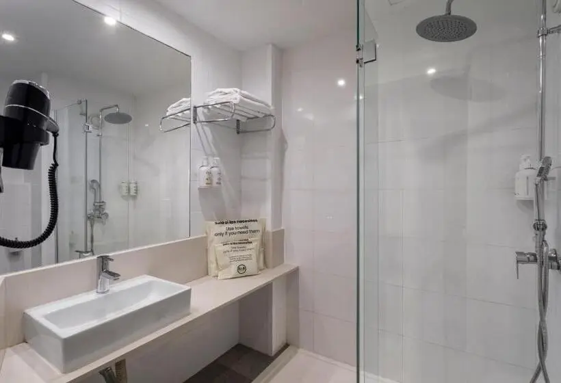 اتاق سوپریور, B&b Hotel Valencia Arena