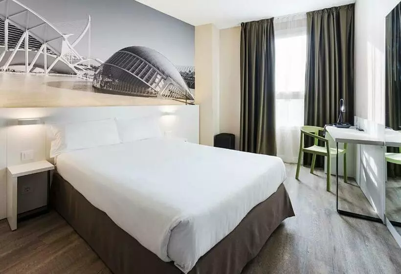 اتاق استاندارد, B&b Hotel Valencia Arena