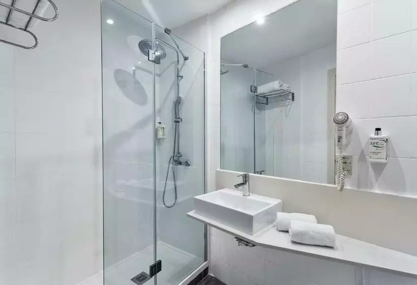 اتاق استاندارد, B&b Hotel Valencia Arena
