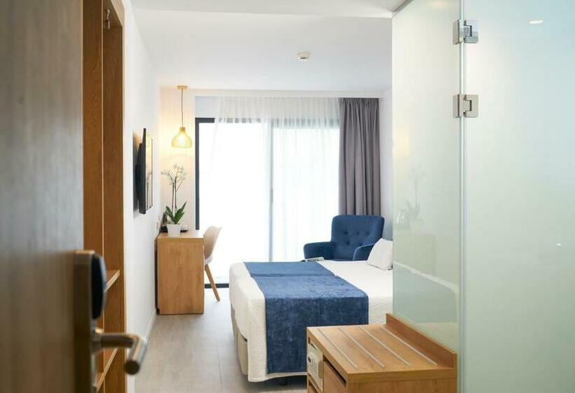 スタンダードルーム, Eurostars Puerto de Ibiza