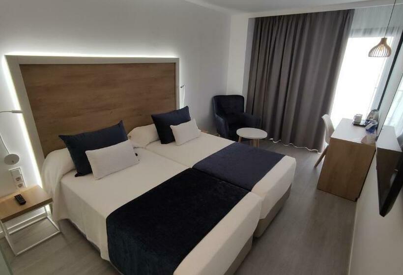 스탠다드 룸, Eurostars Puerto de Ibiza