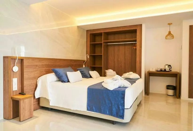 سوییت, Eurostars Puerto de Ibiza
