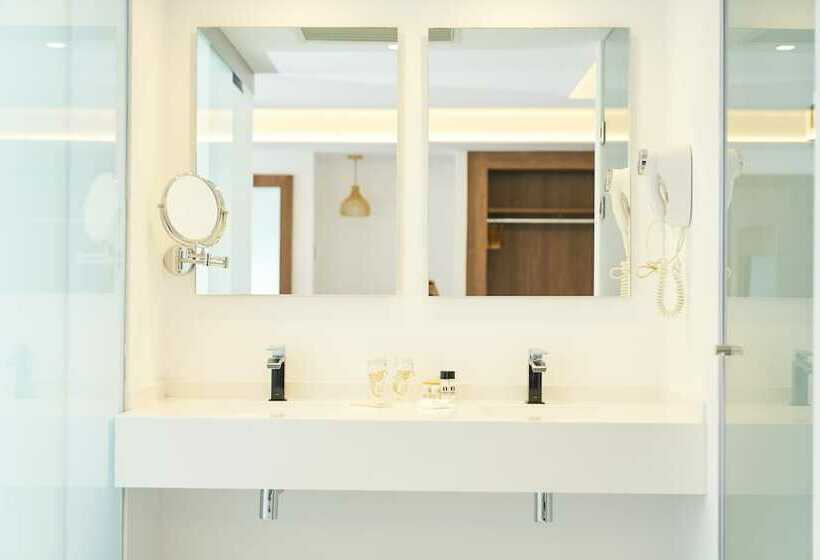 스위트, Eurostars Puerto de Ibiza