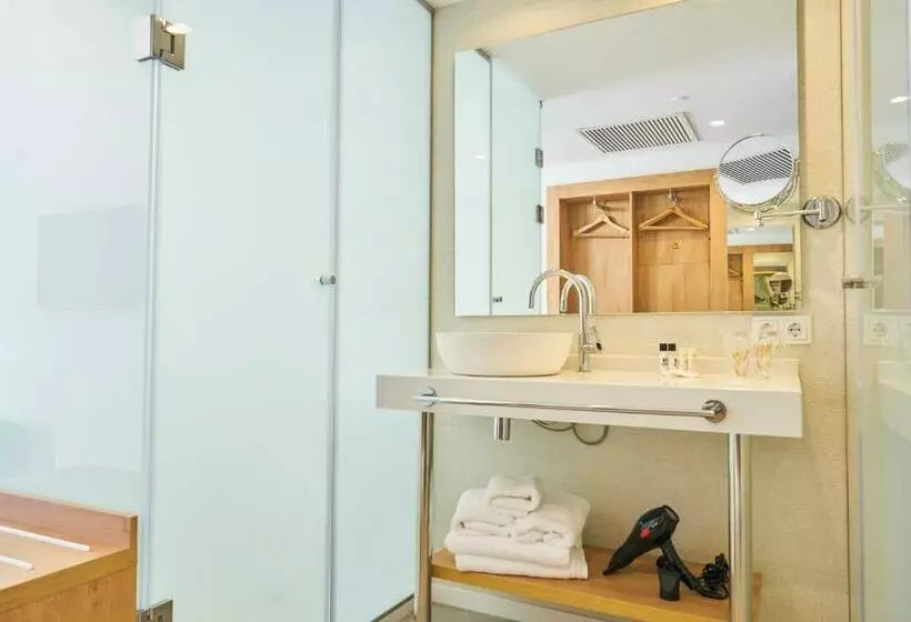 اتاق استاندارد یک نفره, Eurostars Puerto de Ibiza
