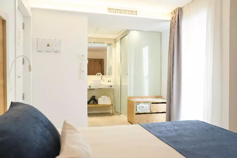 اتاق استاندارد یک نفره, Eurostars Puerto de Ibiza