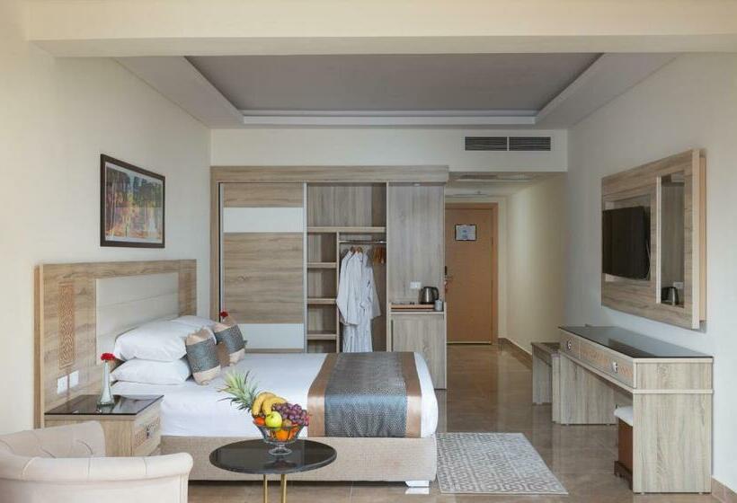 プールの見えるデラックスルーム, Pickalbatros Alf Leila Wa Leila Resort  Neverland Hurghada