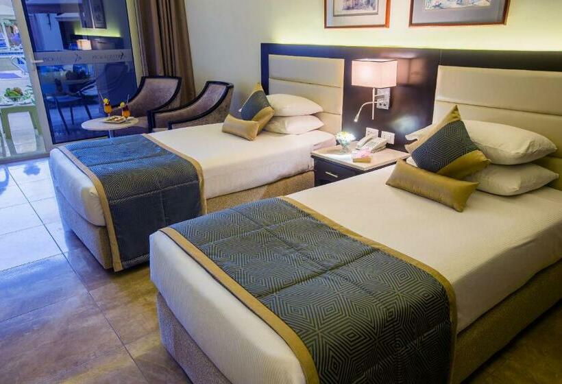 デラックストリプルルーム, Pickalbatros Alf Leila Wa Leila Resort  Neverland Hurghada