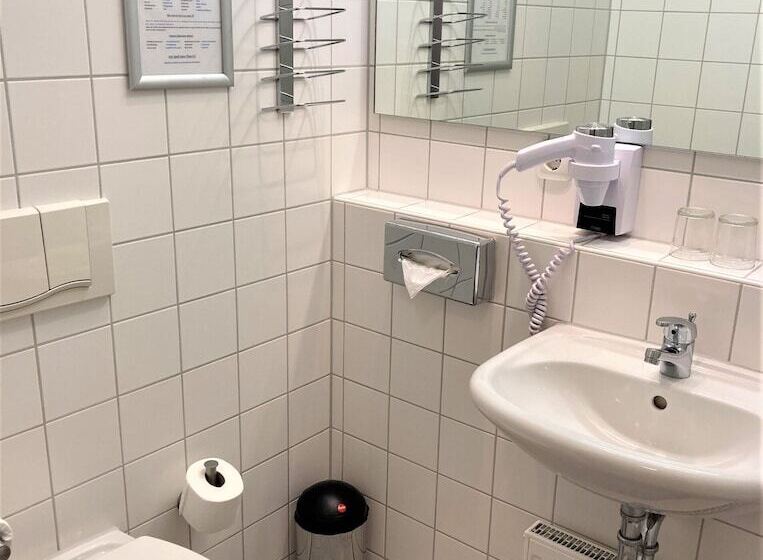 חדר קומפורט, Amedia Express Passau, Trademark Collection By Wyndham