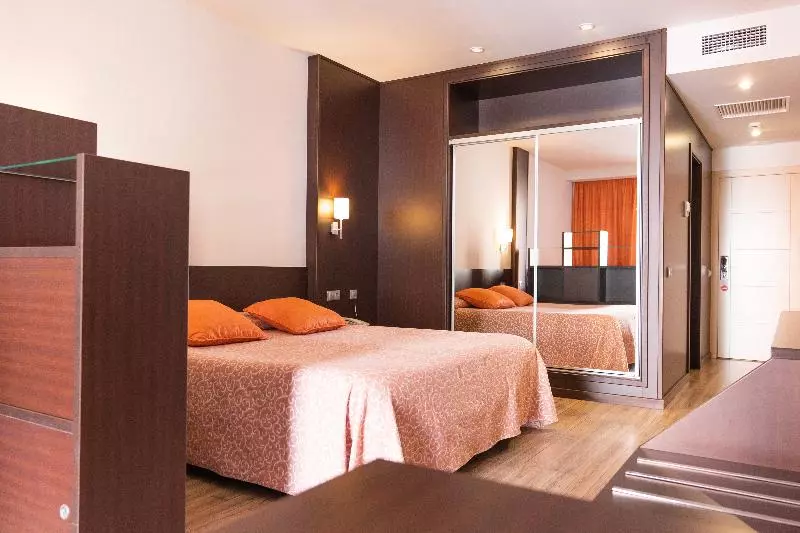 スタンダード４人部屋, Aqua Hotel Onabrava & Spa 4sup