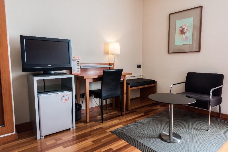 スタンダードトリプルルーム, B&b Hotel Elche