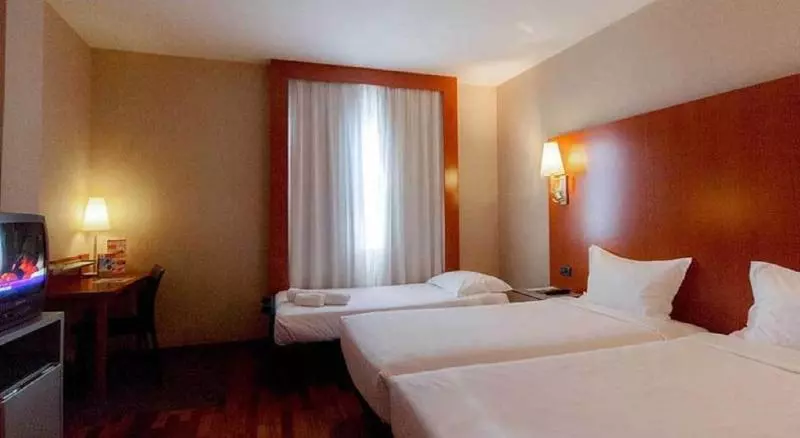 Camera Tripla Standard, B&b Hotel Elche