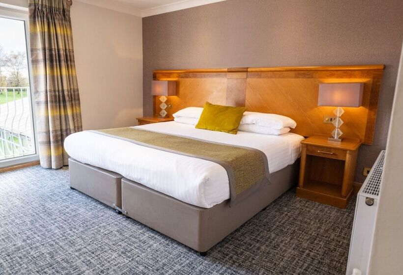 غرفة سوبيريور, Dale Hill