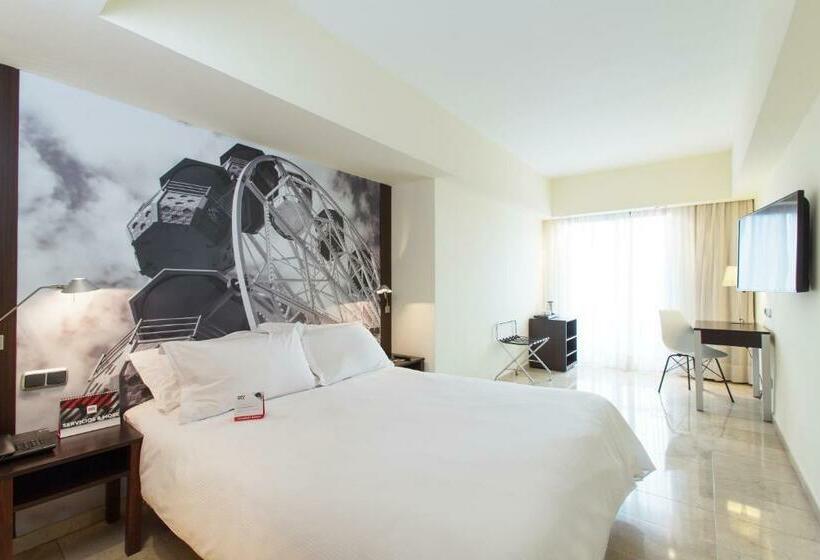 Номер Superior, Moxy Barcelona